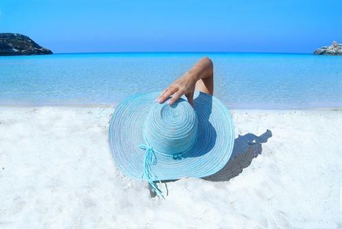 hat on sand relaxation techniques for health